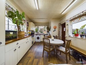 Photo 12- click for photo gallery